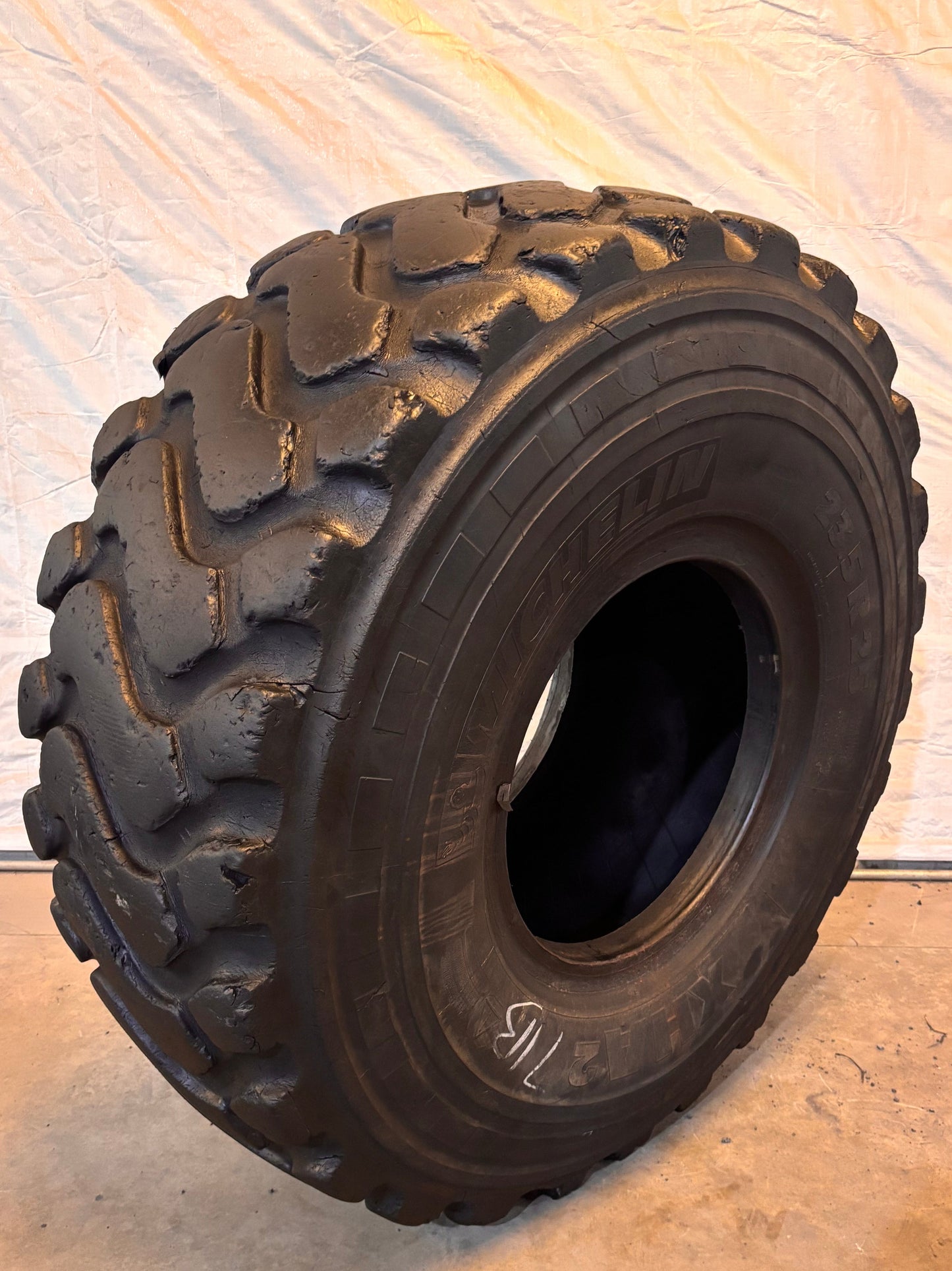 23.5R25 MICHELIN XHA2 #7113