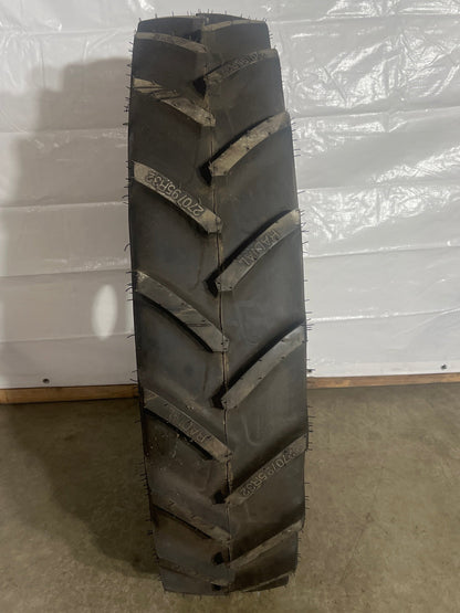 270/95R32 BKT AGRIMAX RT 955