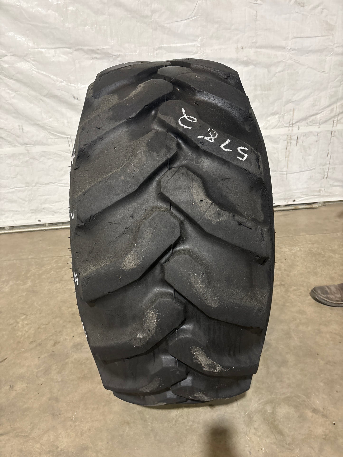 19.5L-24 GOODYEAR IT-525 #5782