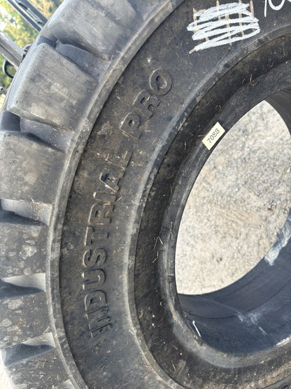 12.00-24 MAXAM INDUSTRIAL PRO MS-701 SOLIDS #7088-C